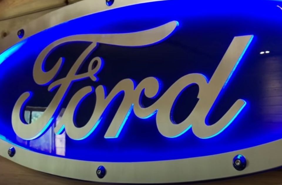 Ford povlači preko pola miliona vozila u SAD zbog opasnosti od požara 