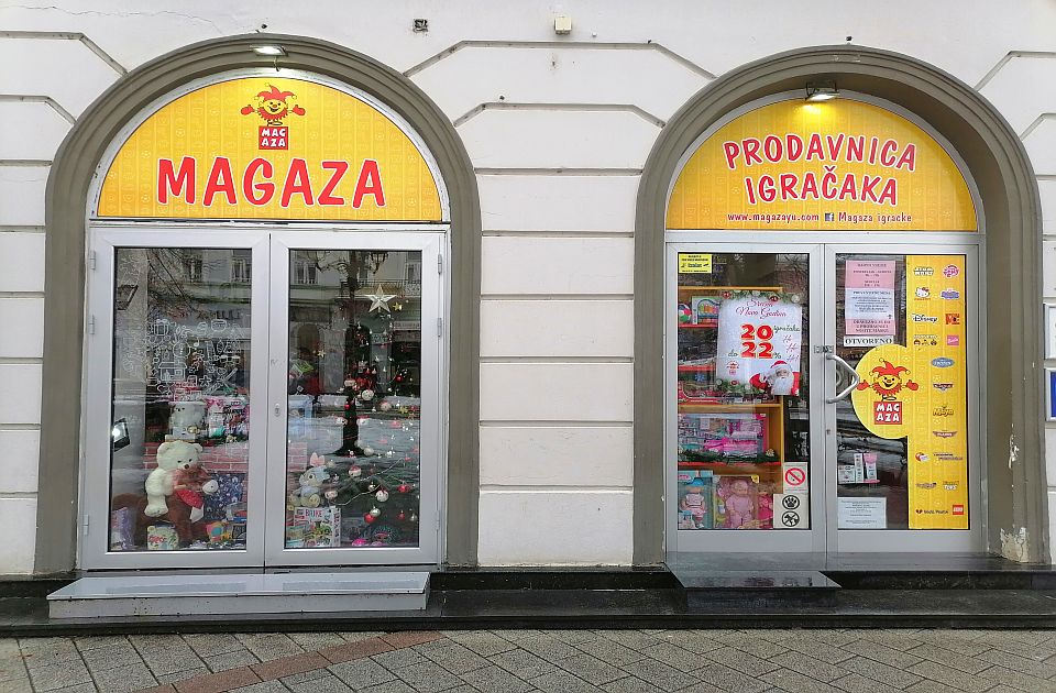 Novogodišnja čarolija u Magazi: Paketići, vaučeri i igračke za svako dete