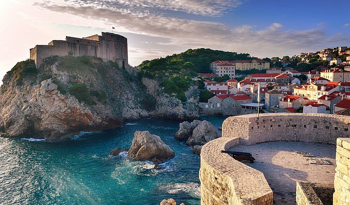 More kod Dubrovnika zagađeno fekalijama, ne preporučuje se kupanje