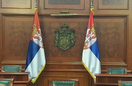 Vlada saopštenje o Zakonu o eksproprijaciji poslala greškom pre Vučićevog obraćanja