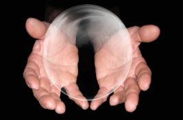 Novosađani tvrdili da imaju natprirodne moći, uzimali pare i zlatni nakit u zamenu za 