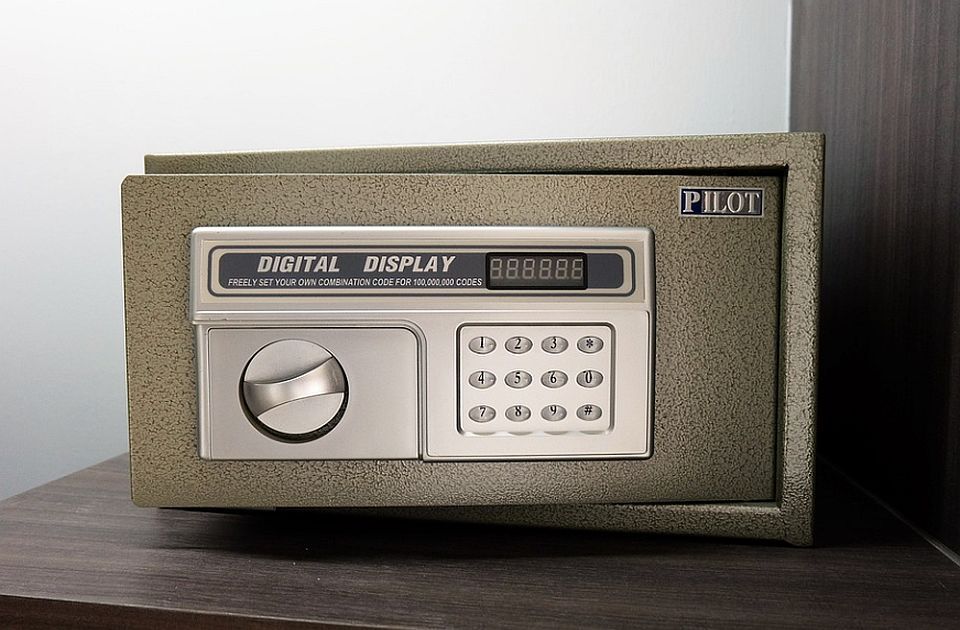 Platio trojici Novosađana da mu ukradu prazan sef da bi naplatio odštetu od osiguravajućeg društva