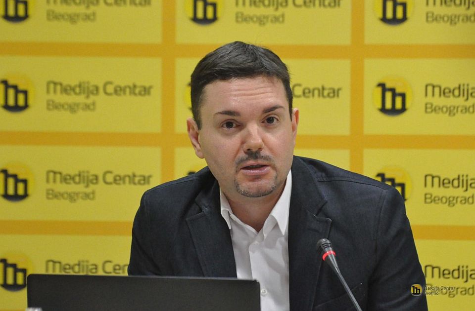 Istoričar Bešlin: Što više Vučić produbljuje krizu i odlaže rasplet - cena njegovog pada će biti viša