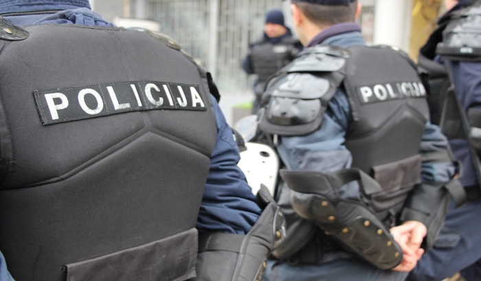 Mitrovčanin uhapšen zbog podvođenja maloletnice