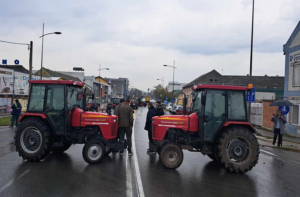 VIDEO: Završena blokada Temerinskog mosta, kao i nova vožnja u kružnom toku