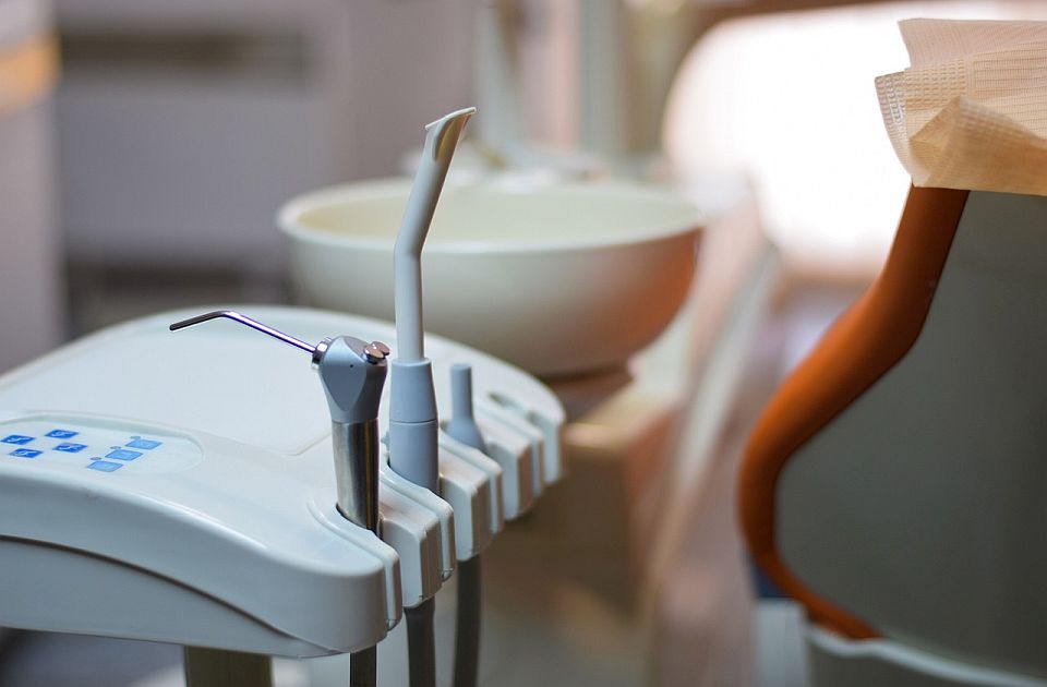 Grujičić o vraćanju stomatologa u domove zdravlja: Biće besplatni pregledi, popravke i protetika