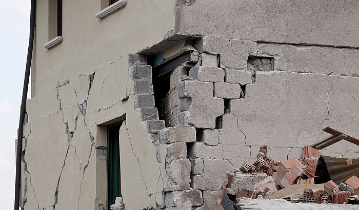 Zemljotres u Iranu, više desetina povređenih