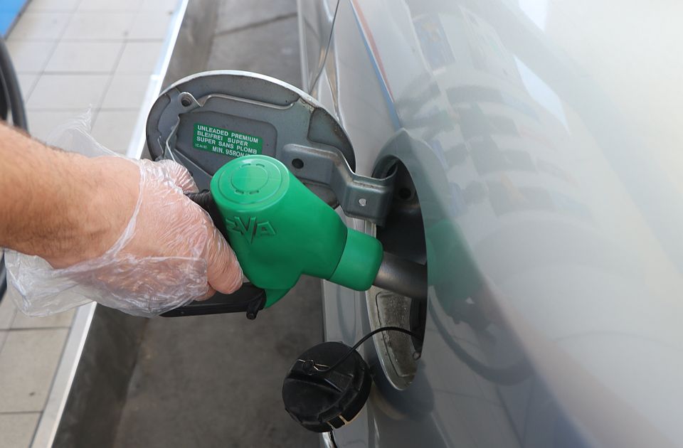 Trenutne cene goriva na snazi još sutra, nepoznato da li će Vlada produžiti trajanje uredbe