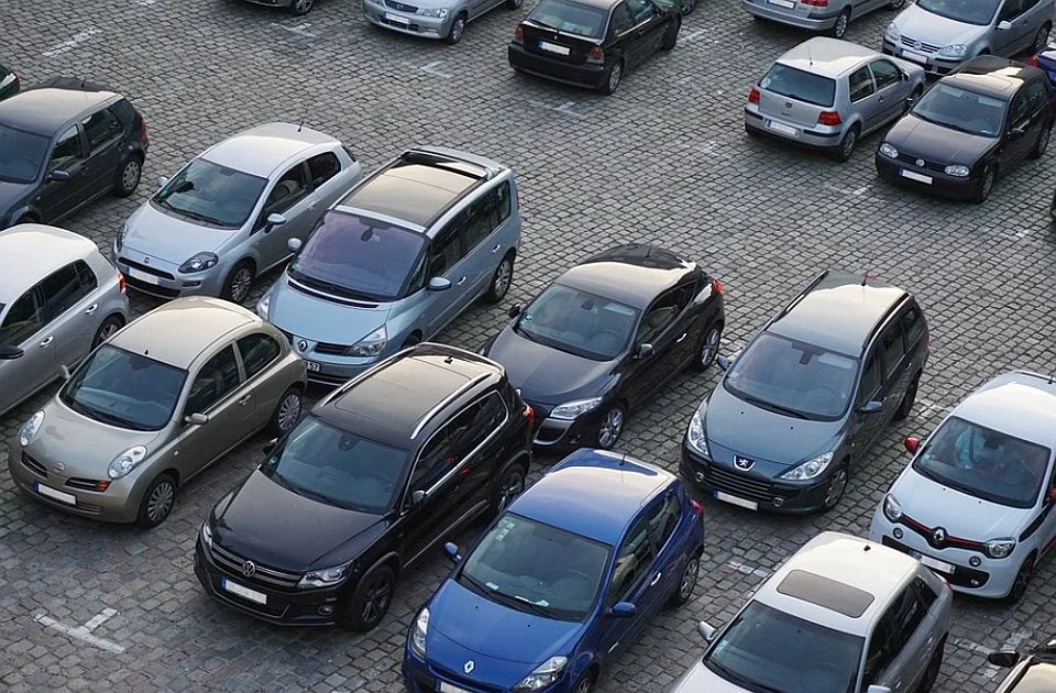 Vozilo u Brazilu nije pomereno šest godina sa parkinga, vlasnik duguje 30.000 evra