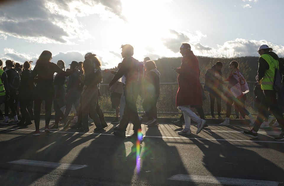 Profesor Jovanović: Jedinstvo nastavnika i studenata - najvažnija tekovina protesta Profesor Jovanović: Jedinstvo nastavnika i studenata - najvažnija tekovina protesta