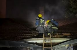 VIDEO: Goreo ruševni objekat na Grbavici