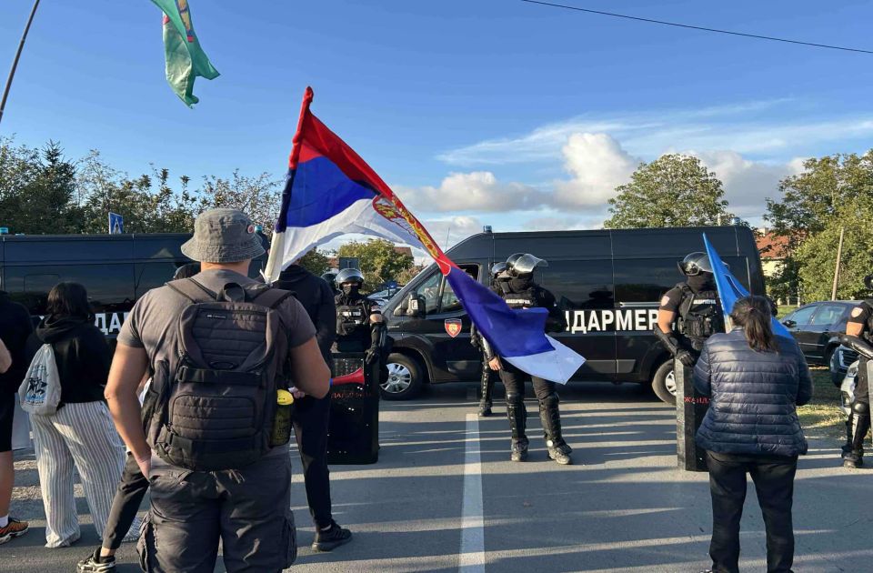 Zbor građana pozvao na okupljanje na kružnom toku kod Najlon pijace