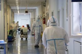 Korona u Srbiji: Preminula jedna osoba, u bolnicama manje od 200 pacijenata