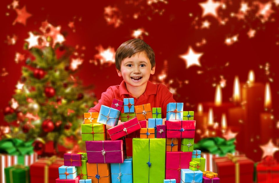 Istraživanje otkrilo u kojim godinama su deca najuzbuđenija zbog novogodišnjih praznika 