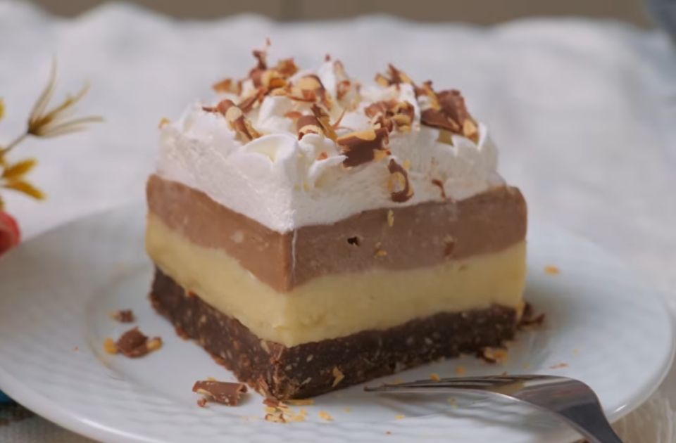 VIDEO: Kremaste eurokrem kocke - bez pečenja, bez miksera, bez muke