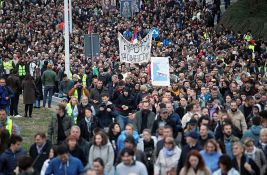 FOTO, VIDEO Komemorativni skupovi u Srbiji: Hiljade ljudi na ulicama Beograda, Niša, Kragujevca