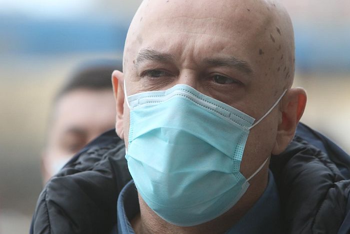 Dr Panić: Ako Vučić misli da je on država, to je za lečenje