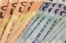 Firme iz Srbije u ofšor zone iznele skoro milijardu evra