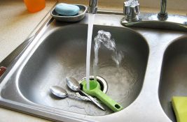 Opozicija: Novosadska vlast ponovo lagala o crvima u vodi