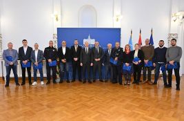 Novi Sad treći put u pola godine novčano nagrađuje policajce