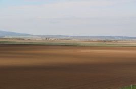 U Bačkoj hektar poljoprivrednog zemljišta 31.900 evra, a na istoku Srbije 300 evra
