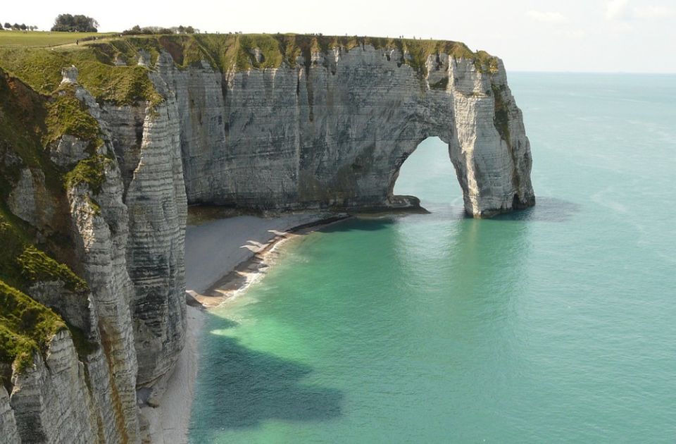 Lokalne vlasti u Francuskoj uvode nove mere: Turisti ne paze kada su na liticama, pa poginu