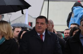 Dodik zahvaljuje Trampu na ukidanju sankcija