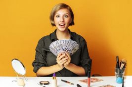 Kina uvela pravila za influensere: Samo oni s diplomom mogu da govore o osetljivim temama Kina uvela pravila za influensere: Samo oni s diplomom mogu da govore o osetljivim temama