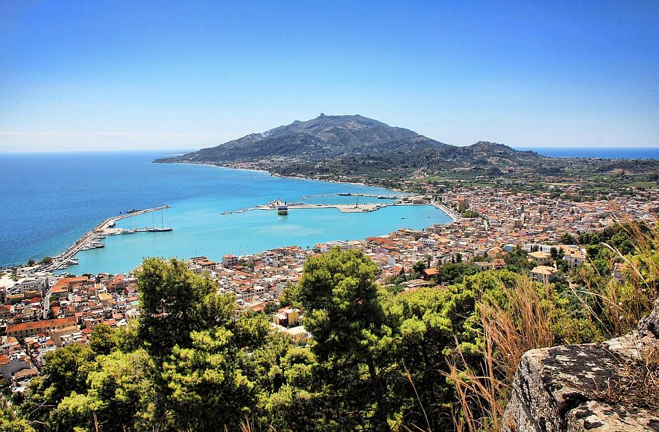 Lekarima u Grčkoj brojni podsticaji da rade na ostrvima: Bonusi, besplatan smeštaj, hrana...