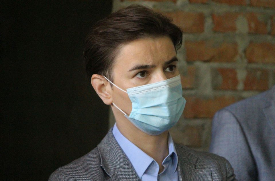 Brnabić: Za sat vremena bismo mogli da uvedemo kovid propusnice, ali ih je nemoguće kontrolisati