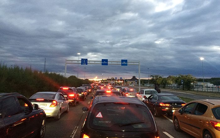 Na Horgošu vozila čekaju dva sata, savet da se koriste drugi prelazi