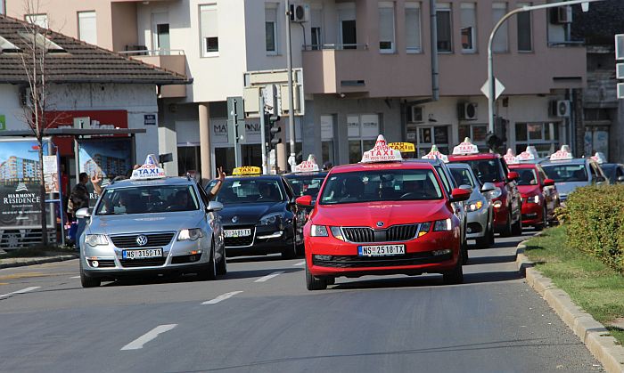 Usvojena uredba: Za nova vozila za taksiste 2,5 milijardi dinara iz budžeta
