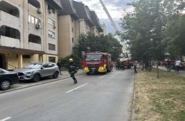 Vatrogasci obuzdali požar u zgradi u Novom Sadu