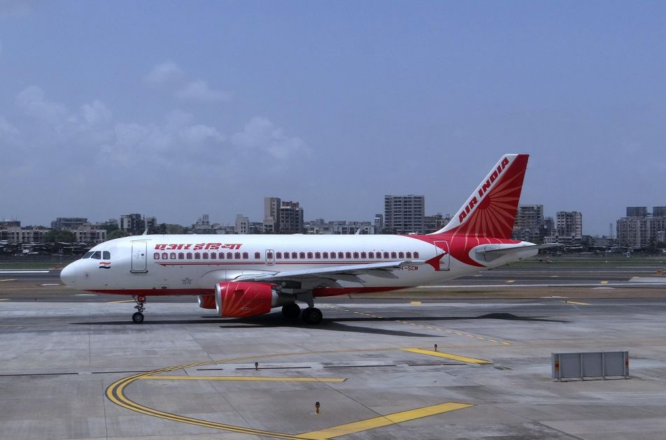 Avion Er Indije se vratio u Hongkong iz predostrožnosti Avion Er Indije se vratio u Hongkong iz predostrožnosti
