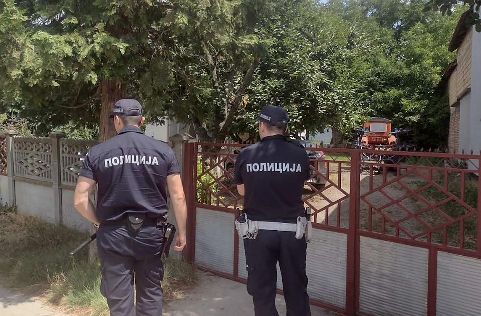 Tela brata i sestre pronađena u kući u Zmajevu, u toku potraga za unukom