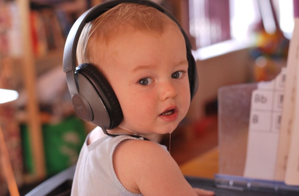 Istraživanje pokazalo: Bebe vole Mocarta - muzika smanjuje bol kod novorođenčadi