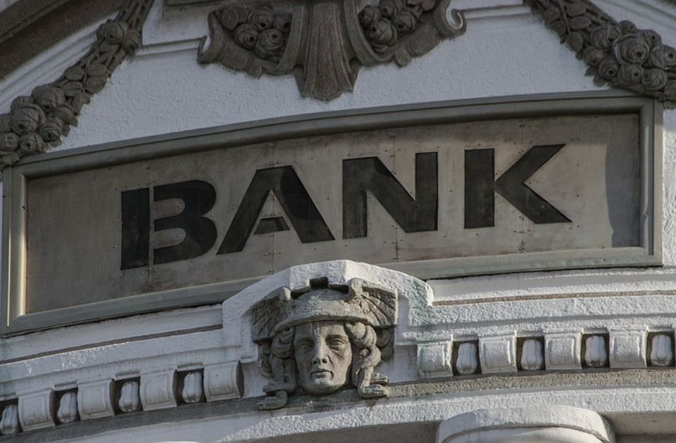 Banke ukinule 60.000 radnih mesta u 2023. godini: Novi krugovi otpuštanja u narednoj