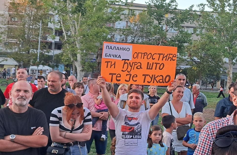 VIDEO Istekao rok, ostavki nema: Meštani Bačke Palanke najavljuju radikalizaciju protesta