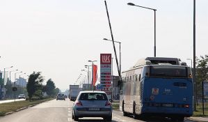 Aplikacija upozorava da se približavate pružnom prelazu