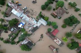 U poplavama u Grčkoj najmanje šestoro ljudi stradalo
