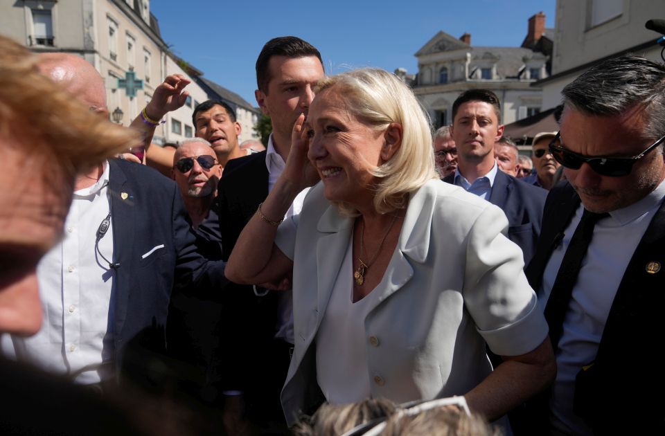 Prema anketama, Marin Le Pen u velikoj prednosti za predsedničke izbore u Francuskoj 