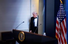 Buknule teorije zavere o napadu tokom događaja na kom je bio Tramp: I levi i desni sumnjaju