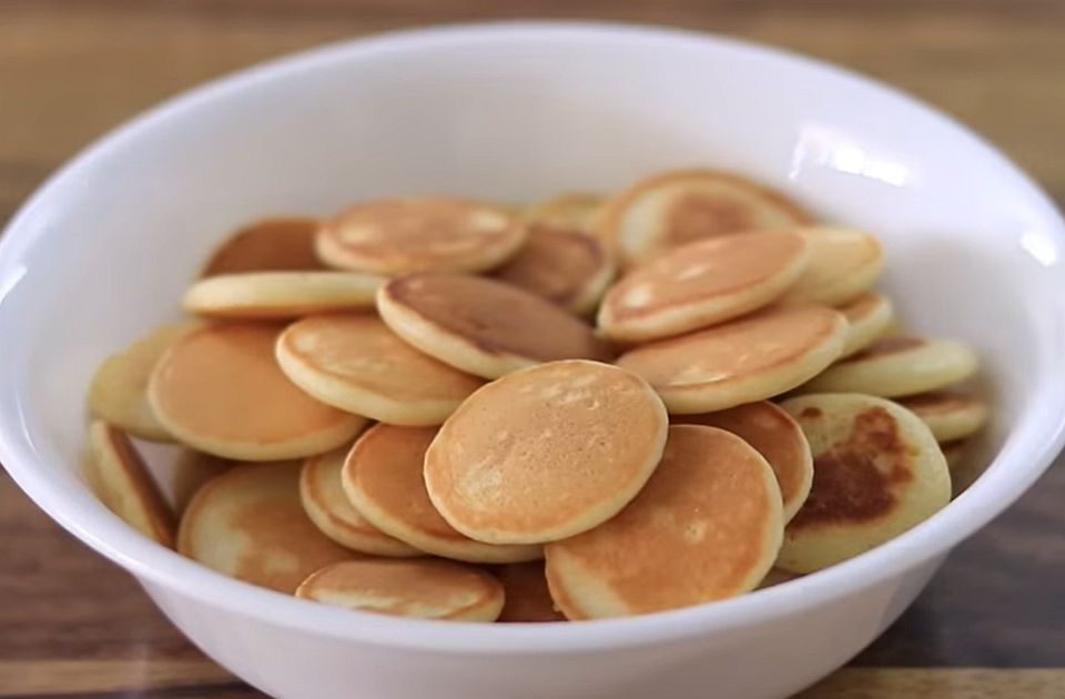 VIDEO Palačinke na malo drugačiji način: Mini verzija u činiji - kao kornfleks