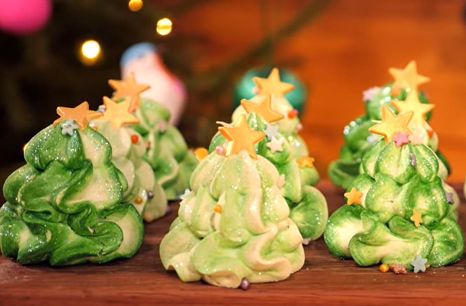 VIDEO: Puslice u obliku novogodišnjih jelkica - lagane i vesele