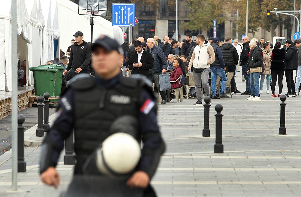 Psihoterapeut: Muzika koju puštaju iz 