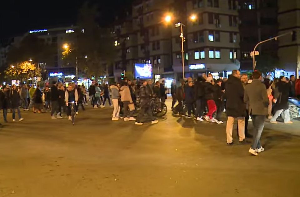 VIDEO Održan protest u Novom Sadu: Podrška Dijani Hrki