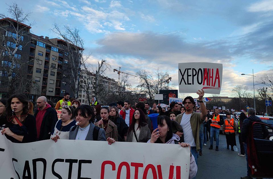 VIDEO Studenti iz Beograda krenuli ka Novom Sadu: "Na korak od pravde"