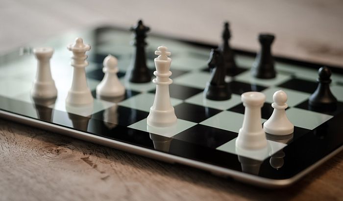 Svetski prvak organizuje onlajn turnir u šahu