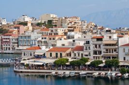 Skok broja zaraženih kovidom u Grčkoj: Prednjače Mikonos, Santorini i Milos