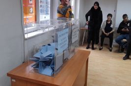 Ništa od glasanja u Velikom Trnovcu: Prvo zbog nesloge članova odbora, a onda i zbog dojave o bombi